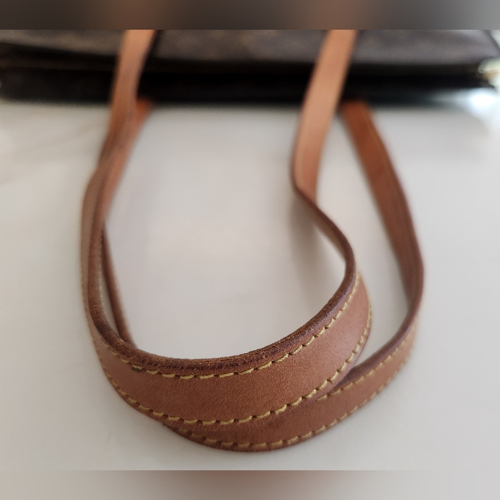 COA! Louis Vuitton Babylone Tote Bag. Stunning LV At A Great Price! - Picture 15 of 16